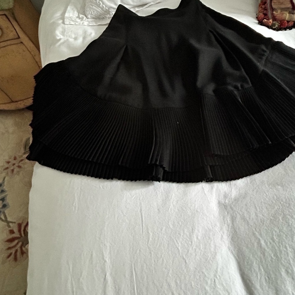 Givenchy skirt - Picture 2 of 3